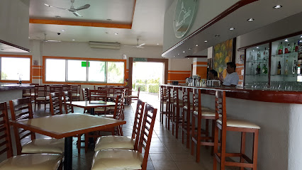 La Cupula Restaurante & Bar - Km 29 Carretera Federal 95 Xoxocotla, 62670 Puente de Ixtla, Mor., Mexico