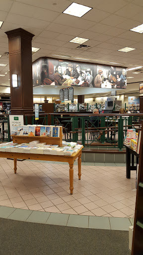 Book Store «Barnes & Noble», reviews and photos, 8136 W Bowles Ave, Littleton, CO 80123, USA