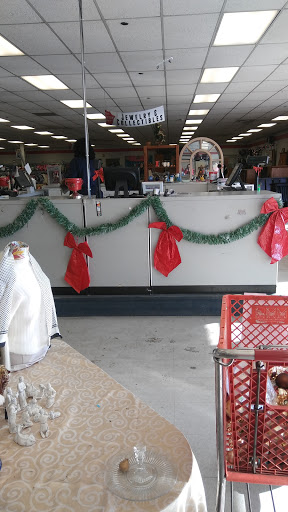 Thrift Store «The Salvation Army Family Store & Donation Center», reviews and photos, 5875 Middlebelt Rd, Romulus, MI 48174, USA