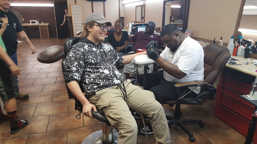 Tattoo Shop «Trendsetters Tattoo», reviews and photos, 6956 Jewella Ave, Shreveport, LA 71108, USA
