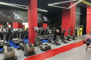 Cevahir Fitness Club: Sağlıklı Yaşam ve Spor Salonu image