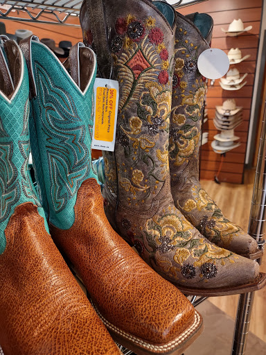 Pet Supply Store «Chaar», reviews and photos, 1635 Airport Rd, Allentown, PA 18109, USA