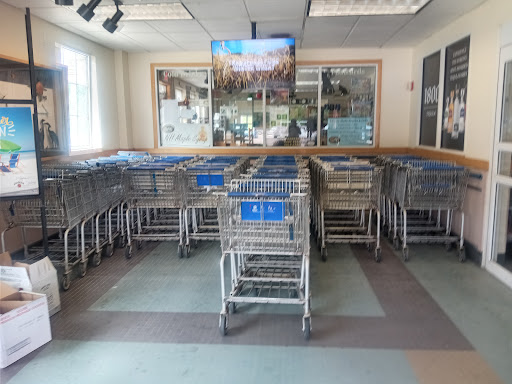 State Liquor Store «NH Liquor & Wine Outlet», reviews and photos, 500 Woodbury Ave, Portsmouth, NH 03801, USA