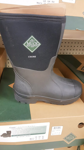 Animal Feed Store «FELDMANS Farm & Home», reviews and photos, 1332 W Kansas St, Liberty, MO 64068, USA