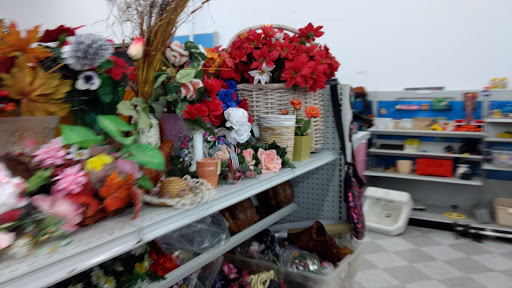 Thrift Store «This-N-That Thrift Store Vancouver Plaza», reviews and photos, 7601 NE Vancouver Plaza Dr, Vancouver, WA 98662, USA