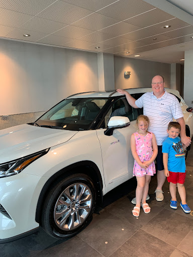 Toyota Dealer «Carlson Toyota», reviews and photos, 12880 Riverdale Dr NW, Coon Rapids, MN 55448, USA