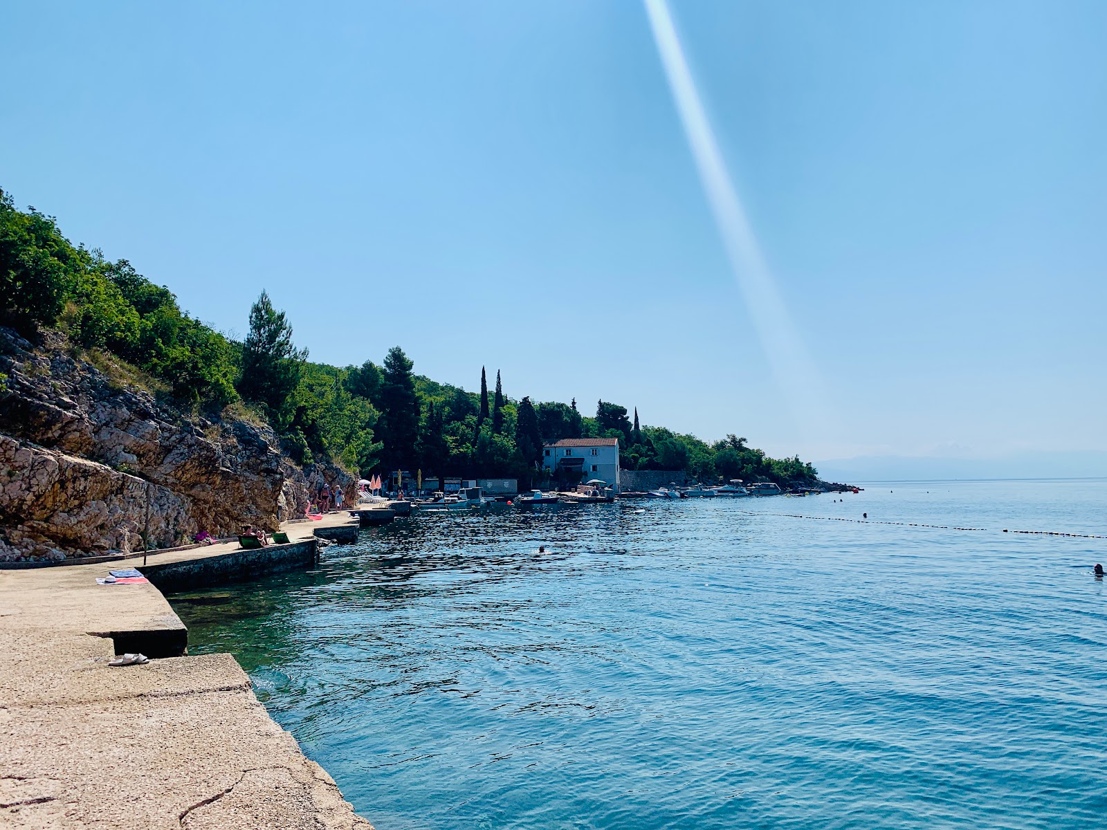 Plaza Vodna'in fotoğrafı dağlarla çevrili