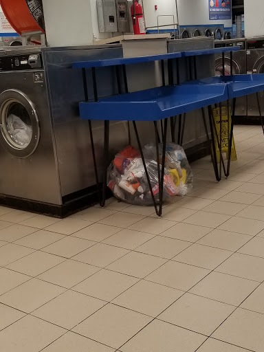 Laundromat «Laundry King», reviews and photos, 471 Blue Hill Avenue, Dorchester, MA 02121, USA