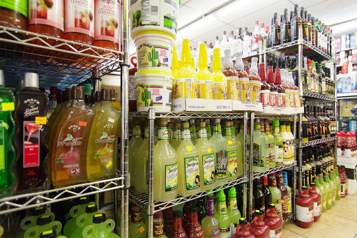 Liquor Store «Taylor Party Store», reviews and photos, 9018 Telegraph Rd, Taylor, MI 48180, USA