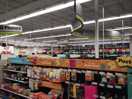 Office Supply Store «Staples», reviews and photos, 13653 Lee Jackson Memorial Hwy, Chantilly, VA 20151, USA