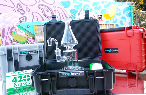 Tobacco Shop «i-nhale Smoke Shop Veteran Owned», reviews and photos, 1055 Redondo Ave, Long Beach, CA 90804, USA