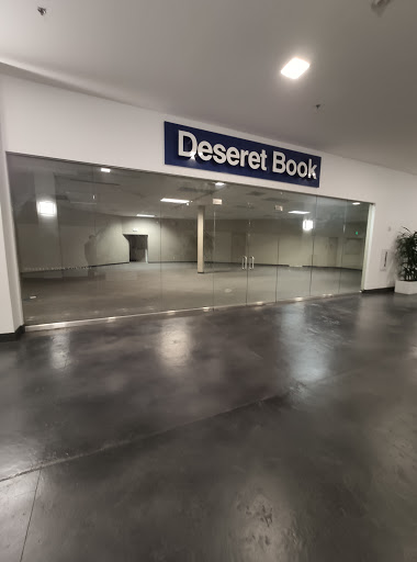 Religious Goods Store «Deseret Book», reviews and photos, 8657 Villa La Jolla Dr 121 B, La Jolla, CA 92037, USA