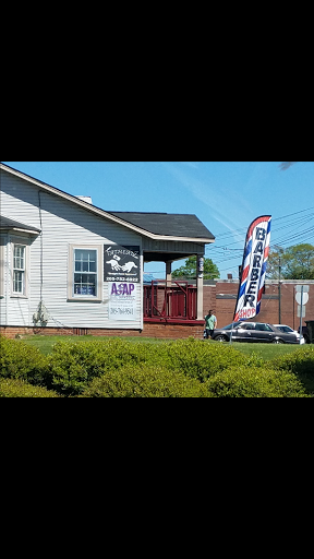 Barber Shop «Fatheadz Barber Shop», reviews and photos, 2516 Paul W Bryant Dr, Tuscaloosa, AL 35401, USA