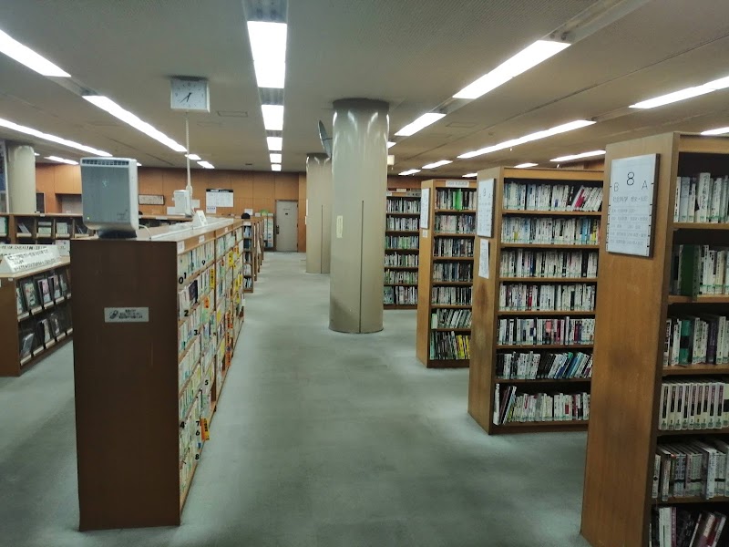 川崎市立高津図書館