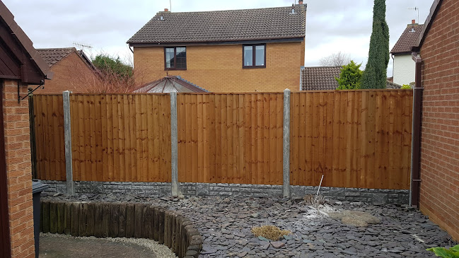 Outdoor Solutions Paving And Fencing - Landscaper
