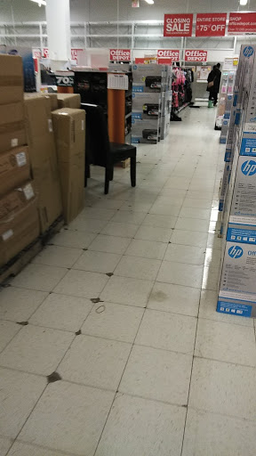 Office Supply Store «Office Depot», reviews and photos, 511 E Roosevelt Rd, Lombard, IL 60148, USA