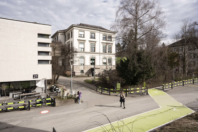HOCH, Kantonsspital St.Gallen, Klinik für Infektiologie, Infektionsprävention und Reisemedizin