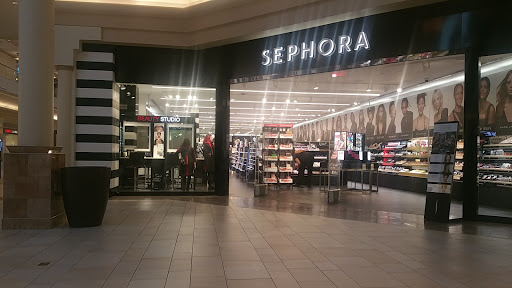 Cosmetics Store «SEPHORA», reviews and photos, 75 Middlesex Turnpike #1061, Burlington, MA 01803, USA
