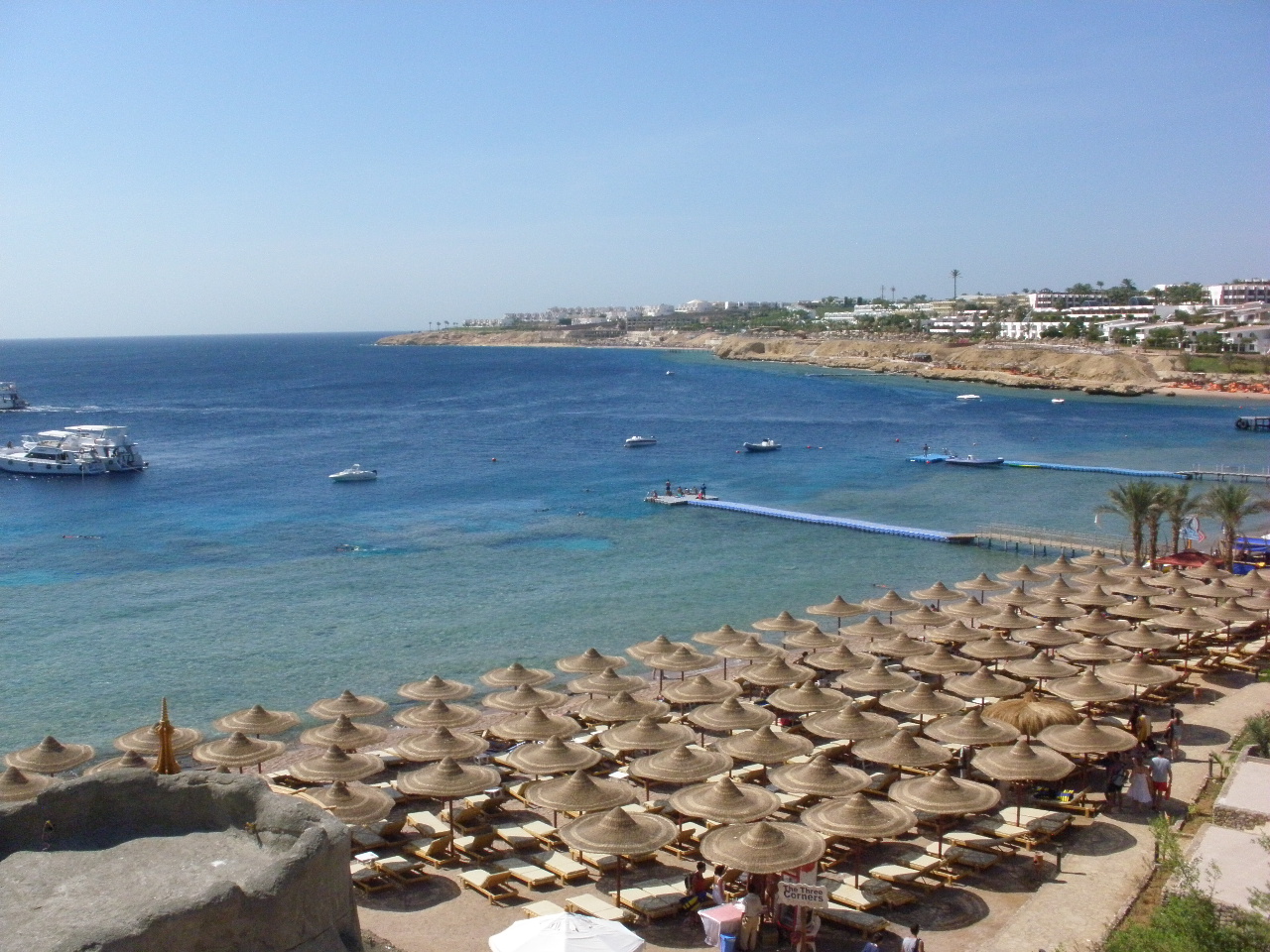 Fotografie cu Pyramisa Beach - locul popular printre cunoscătorii de relaxare