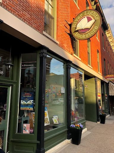 River Lights Bookstore, 1098 Main St, Dubuque, IA 52001, USA, 