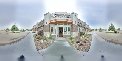 Leash on Life, Pet Supplies, 650 Pacha Pkwy #5, North Liberty, IA 52317, USA, 