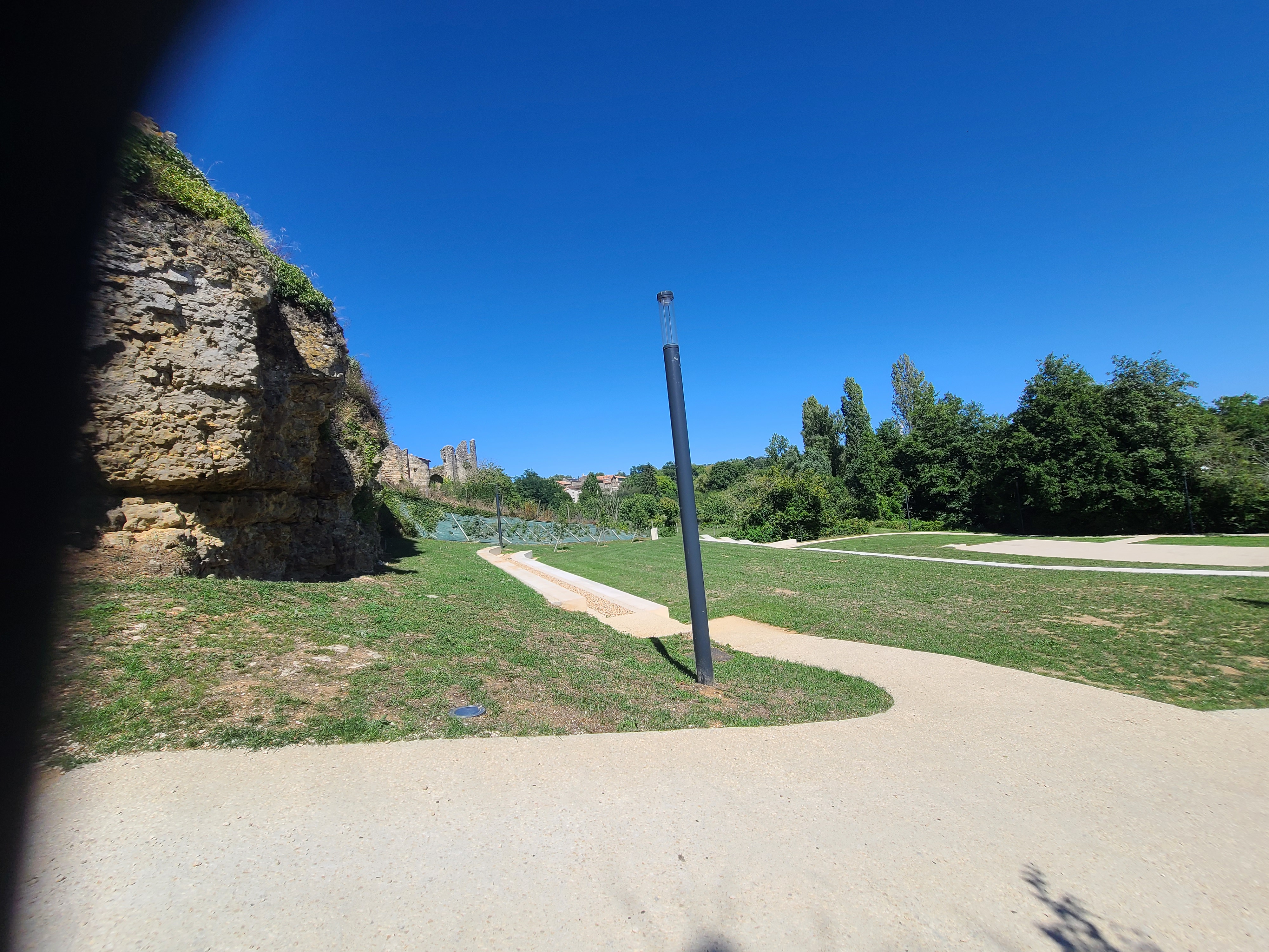 Photo n° 11 de l'avis de Astral. fait le 09/08/2023 à 13:55