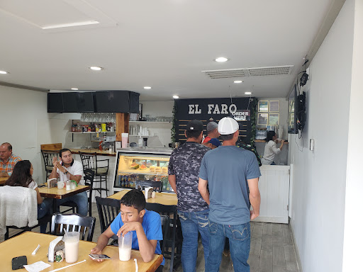 El Faro Cafe-Restaurante