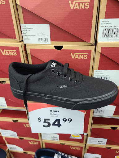 Shoe Store «Shoe Carnival», reviews and photos, 1500 Greentree Blvd, Clarksville, IN 47129, USA