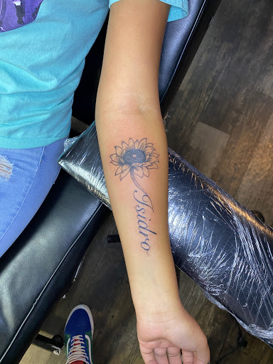 Explore chola tattoo ideas, creative tattoo ideas in Clermont, available at Absolute Tattoo & Piercing Clermont Fl.