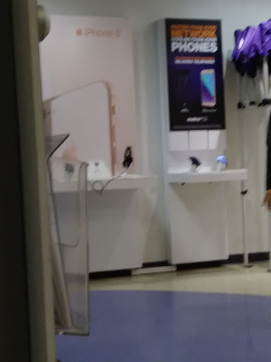 Cell Phone Store «MetroPCS Corporate Store», reviews and photos, 68 Rio Rancho Rd, Pomona, CA 91766, USA