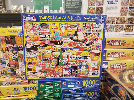 Book Store «Bookbug - An Independent Bookstore for All Ages», reviews and photos, 3019 Oakland Dr, Kalamazoo, MI 49008, USA