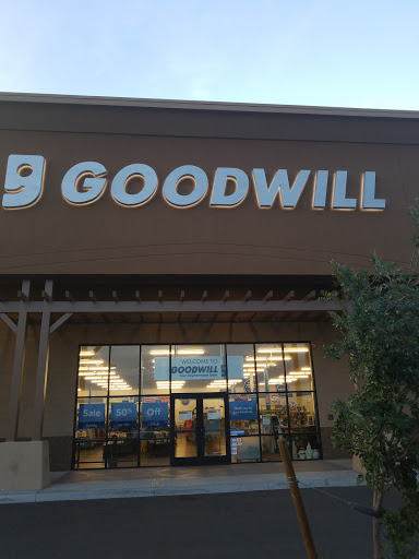 Thrift Store «Cotton & Greenway Goodwill Retail Store & Donation Center», reviews and photos, 15190 N Cotton Ln, Surprise, AZ 85388, USA