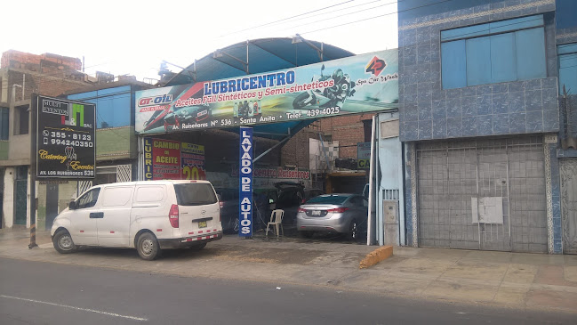 Opinii despre 4D AUTO SPA CAR WASH în Santa Anita - Servicio de lavado de coches