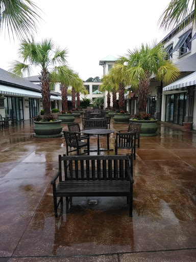 Shopping Mall «The Shops at Sea Pines Center», reviews and photos, 71 Lighthouse Rd #300, Hilton Head Island, SC 29928, USA