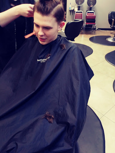Hair Salon «Fantastic Sams Cut & Color», reviews and photos, 1901 Melody Ln, Greenfield, IN 46140, USA