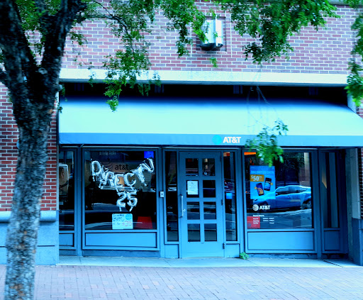 AT&T, 3741 Walnut St, Philadelphia, PA 19104, USA, 