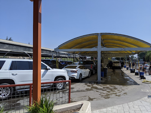 Zoom Car Wash en Stockton