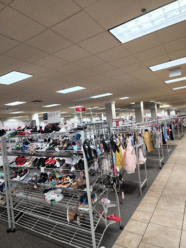 Clothing Store «Burlington Coat Factory», reviews and photos, 3662 W Camp Wisdom Rd, Dallas, TX 75237, USA