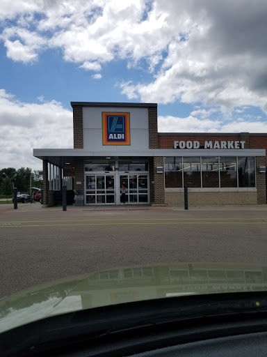 Supermarket «ALDI», reviews and photos, 1390 Deep Lake Rd, Antioch, IL 60002, USA