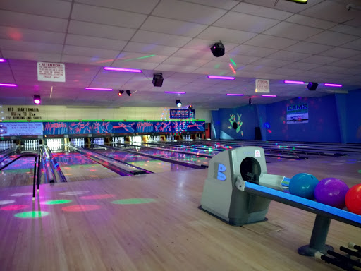 Bowling Alley «Conway Family Bowling Center», reviews and photos, 1010 E Oak St, Conway, AR 72032, USA