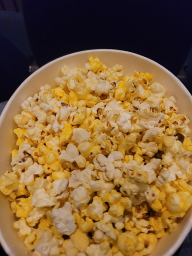 Movie Theater «AMC Showplace Village Crossing 18», reviews and photos, 7000 Carpenter Rd, Skokie, IL 60077, USA