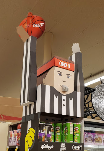 Grocery Store «Safeway», reviews and photos, 2836 Pacific Ave, Forest Grove, OR 97116, USA