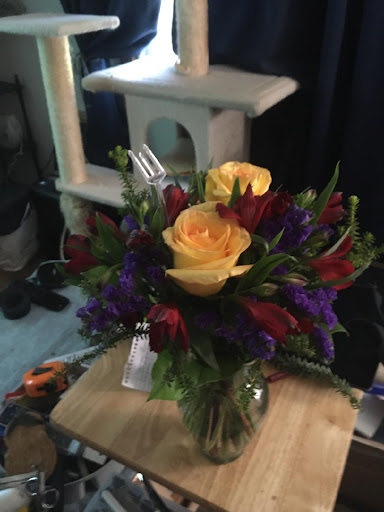 Florist «Shakopee Florist», reviews and photos, 409 1st Ave E, Shakopee, MN 55379, USA