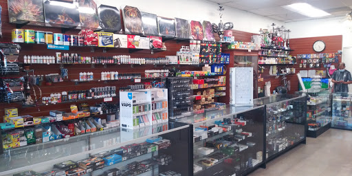Tobacco Shop «Smoke Shop», reviews and photos, 2855 W Cactus Rd # 28, Phoenix, AZ 85029, USA
