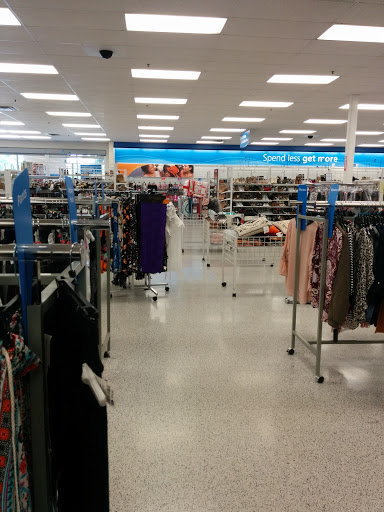 Clothing Store «Ross Dress for Less», reviews and photos, 2000 El Cerrito Plaza, El Cerrito, CA 94530, USA