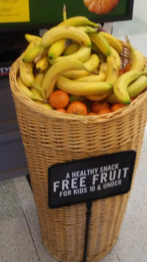 Grocery Store «Stop & Shop», reviews and photos, 460 Blue Hill Avenue, Boston, MA 02121, USA