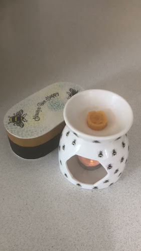 Reviews of uMeltz Beeswax Melts & Beeswax Candles in Ipswich - Shop