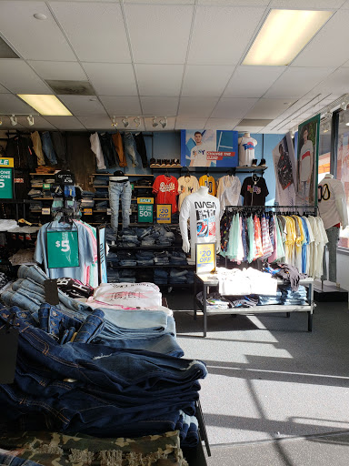 Clothing Store «rue21», reviews and photos, 3426 S Glenstone Ave, Springfield, MO 65804, USA