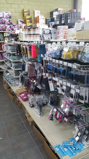 Beauty Supply Store «Oakland Nails & Beauty Supply», reviews and photos, 919 International Blvd, Oakland, CA 94606, USA