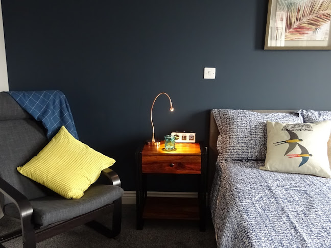Snug Shared Living - Rooms to Rent in Reading Open Times